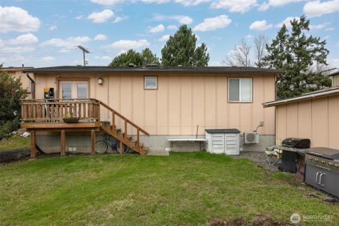 5698 2nd Avenue Ferndale WA 98248