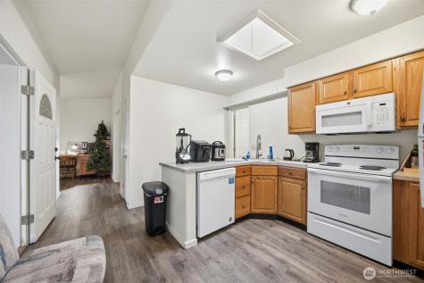 5698 2nd Avenue Ferndale WA 98248