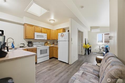 5698 2nd Avenue Ferndale WA 98248
