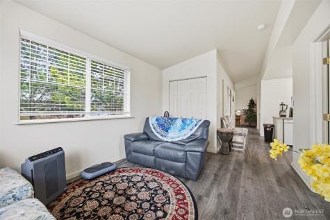 5698 2nd Avenue Ferndale WA 98248
