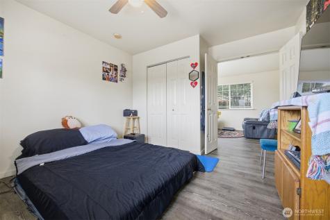 5698 2nd Avenue Ferndale WA 98248
