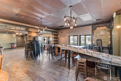 351 Park Avenue N Renton WA 98057