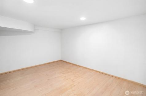 337 Park Avenue N Renton WA 98057