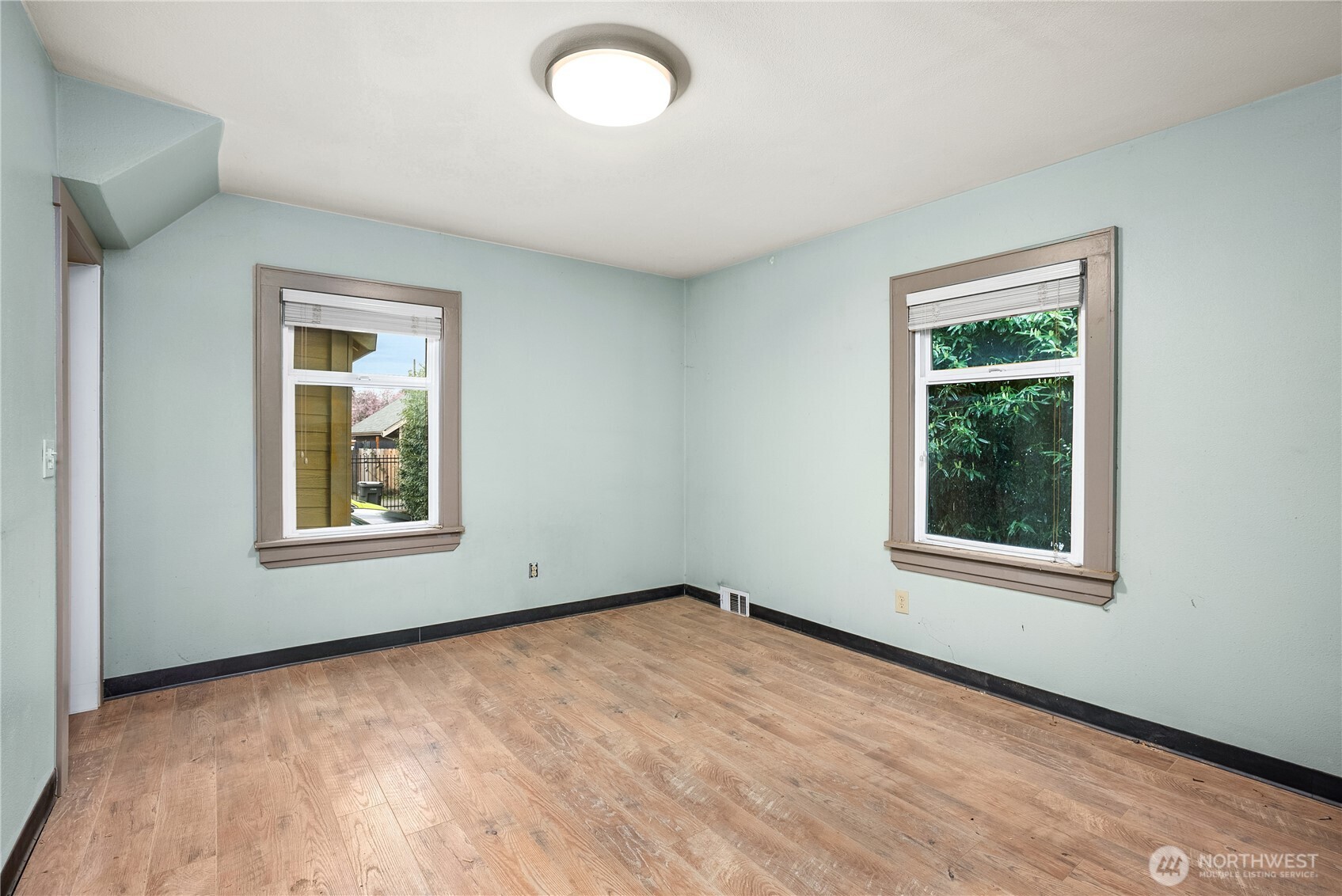337 Park Avenue N Renton WA 98057
