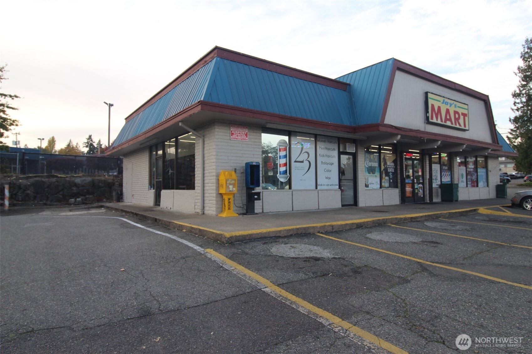 15805 1st Avenue S Burien WA 98148