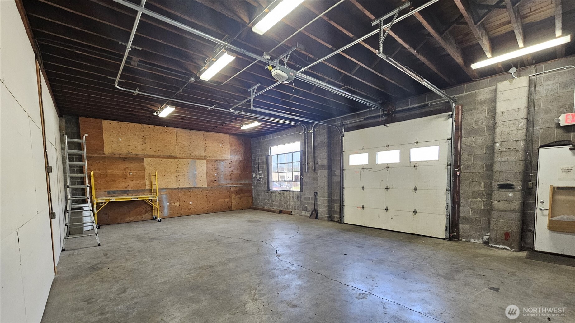 1406 Tennant Way Longview WA 98632