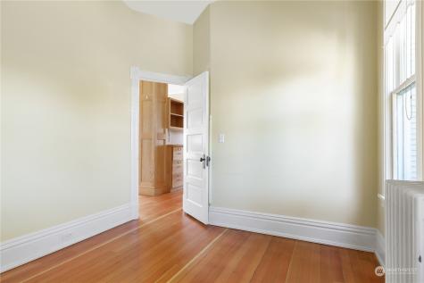 1199 SE Dock Street Oak Harbor WA 98277