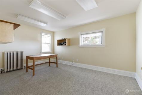 1199 SE Dock Street Oak Harbor WA 98277