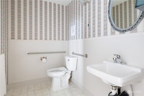 1199 SE Dock Street Oak Harbor WA 98277