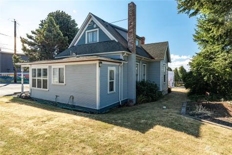 1199 SE Dock Street Oak Harbor WA 98277