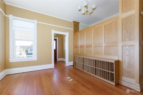 1199 SE Dock Street Oak Harbor WA 98277
