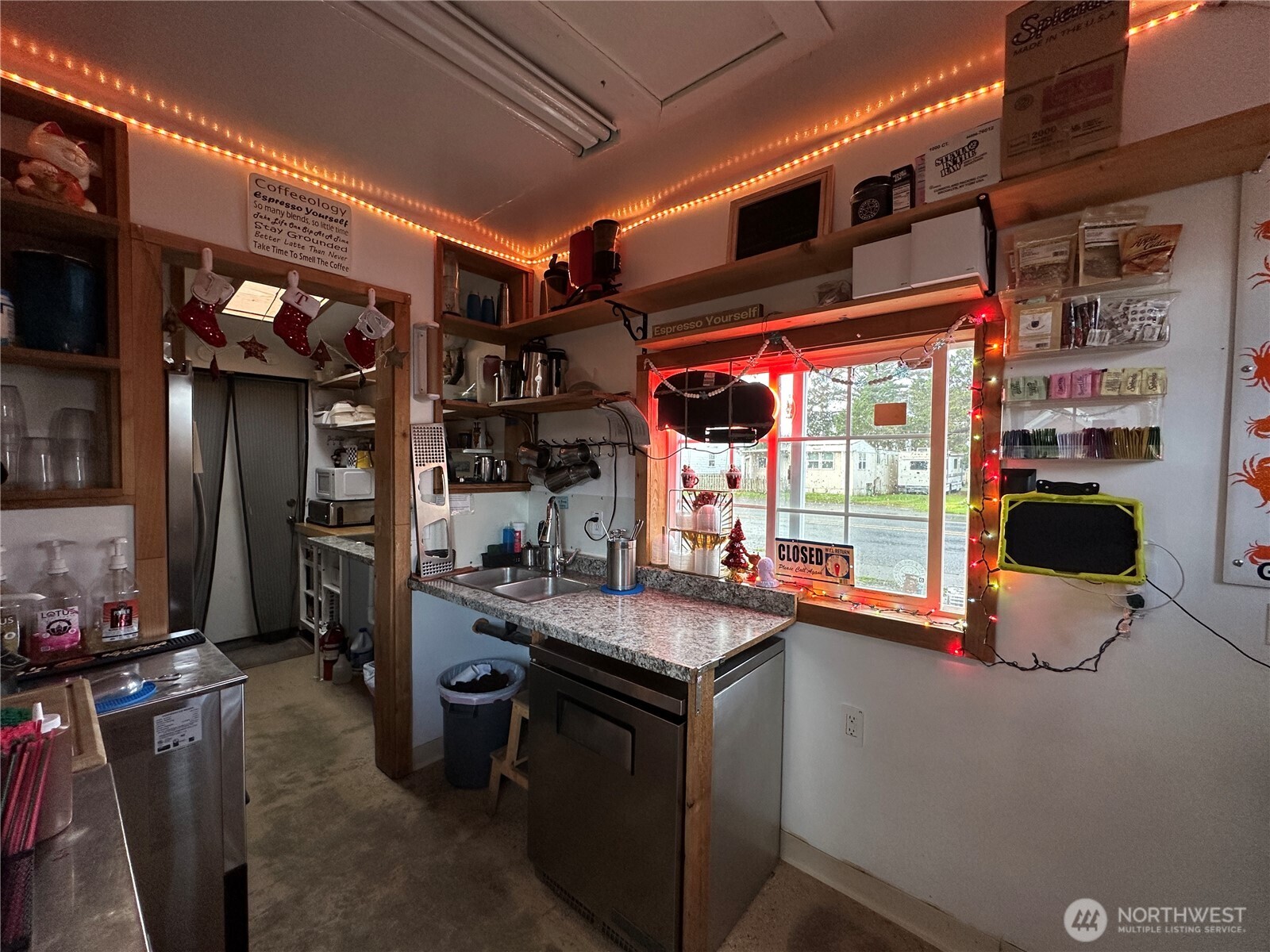 1804 Pacific Ave N Long Beach WA 98631