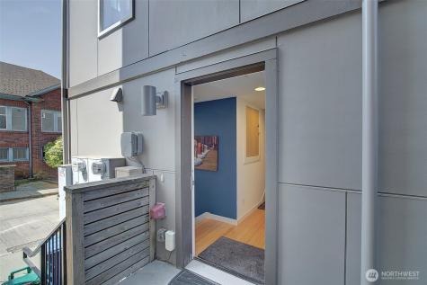 3444 California Avenue SW Seattle WA 98116