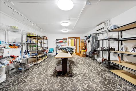 221 W Gowe Street Kent WA 98032