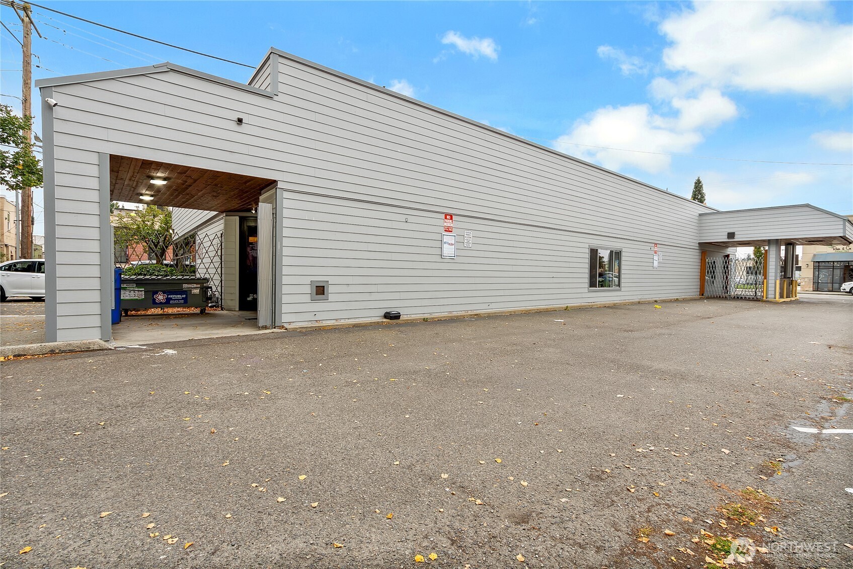 221 W Gowe Street Kent WA 98032
