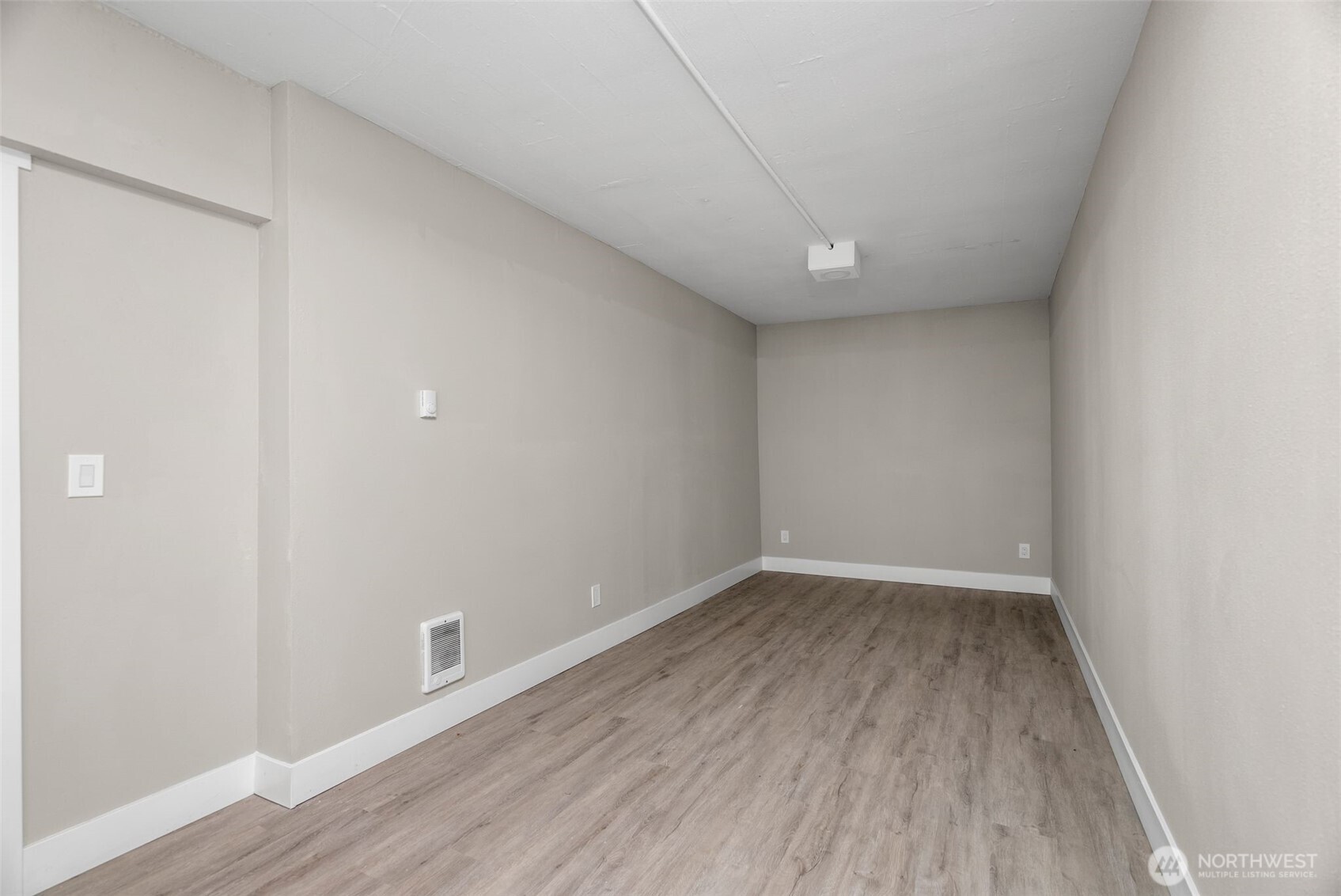 6323 Kitsap Way Bremerton WA 98312