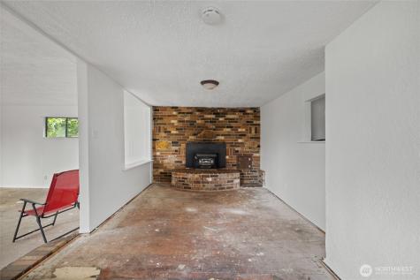 12413 Canyon Road Puyallup WA 98373