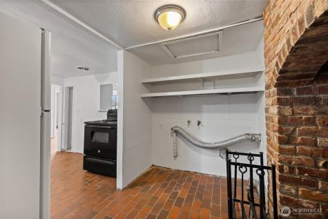 12413 Canyon Road Puyallup WA 98373