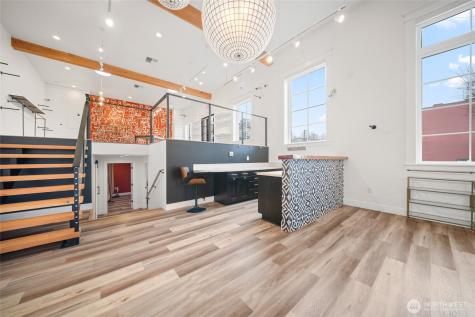 210 N 1st Street Kalama WA 98625