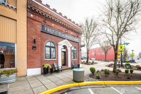 210 N 1st Street Kalama WA 98625