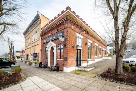 210 N 1st Street Kalama WA 98625