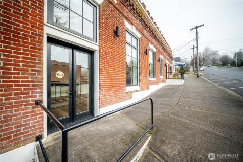 210 N 1st Street Kalama WA 98625