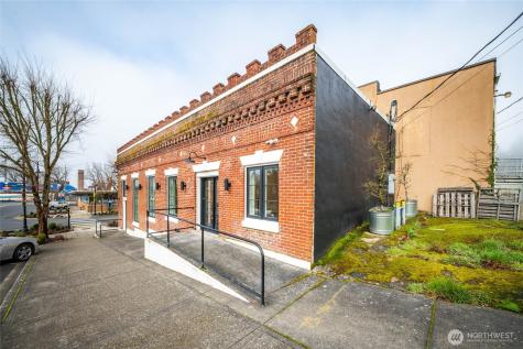 210 N 1st Street Kalama WA 98625