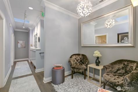 407 W Galer Street Seattle WA 98119