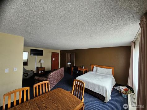 910 Simpson Avenue Hoquiam WA 98550