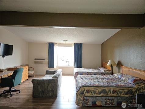 910 Simpson Avenue Hoquiam WA 98550
