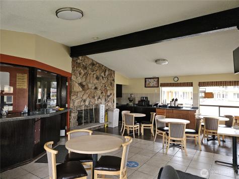 910 Simpson Avenue Hoquiam WA 98550