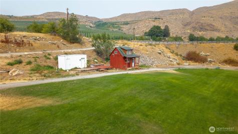 385 Highway 153 Pateros WA 98846