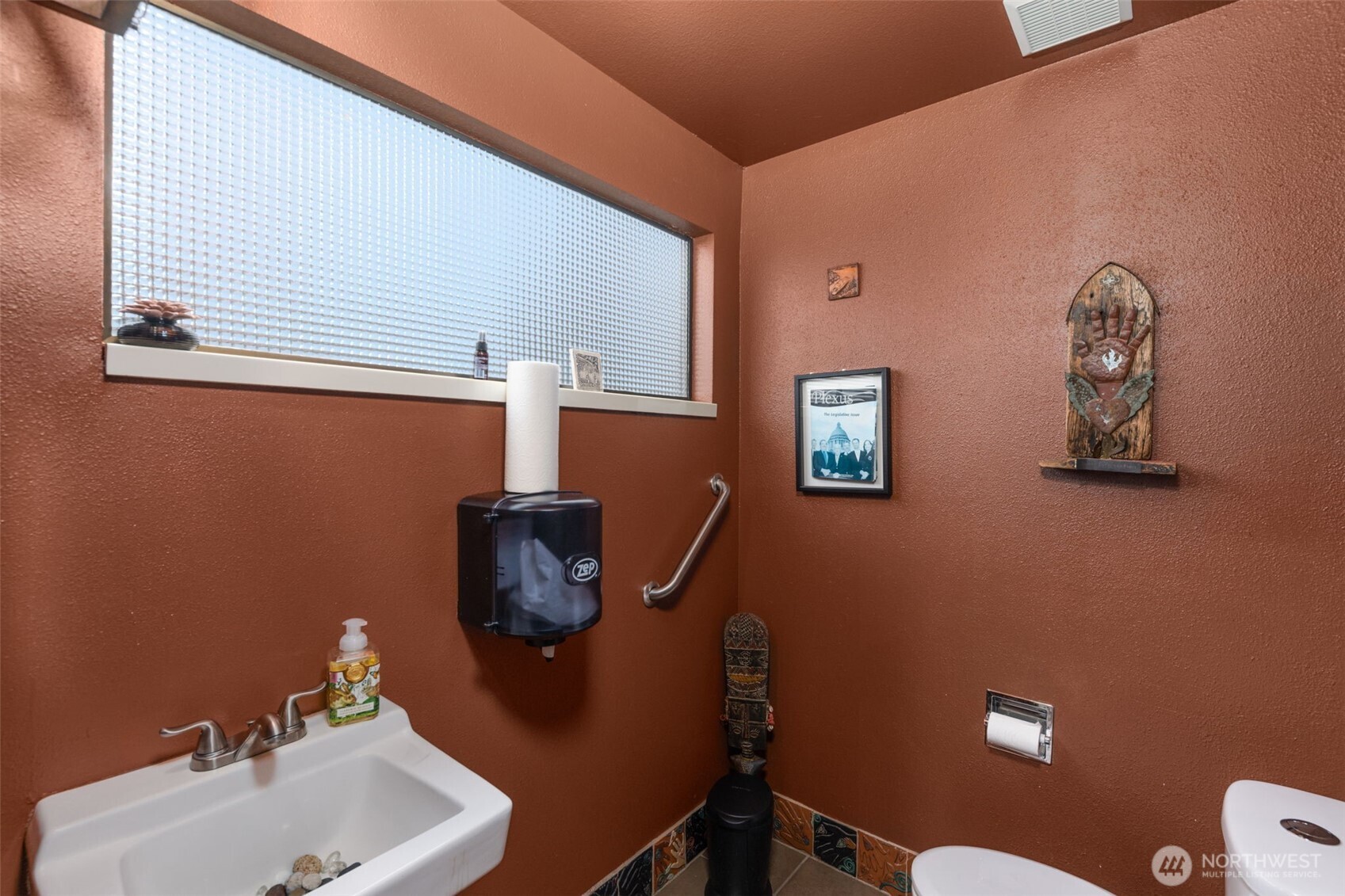 10767 16th Avenue SW Seattle WA 98146