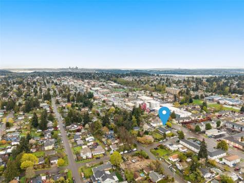 10767 16th Avenue SW Seattle WA 98146