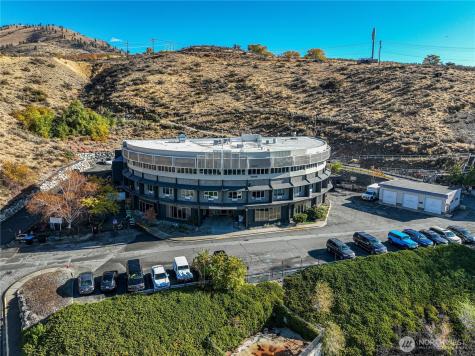 503 E Highland Avenue Chelan WA 98816