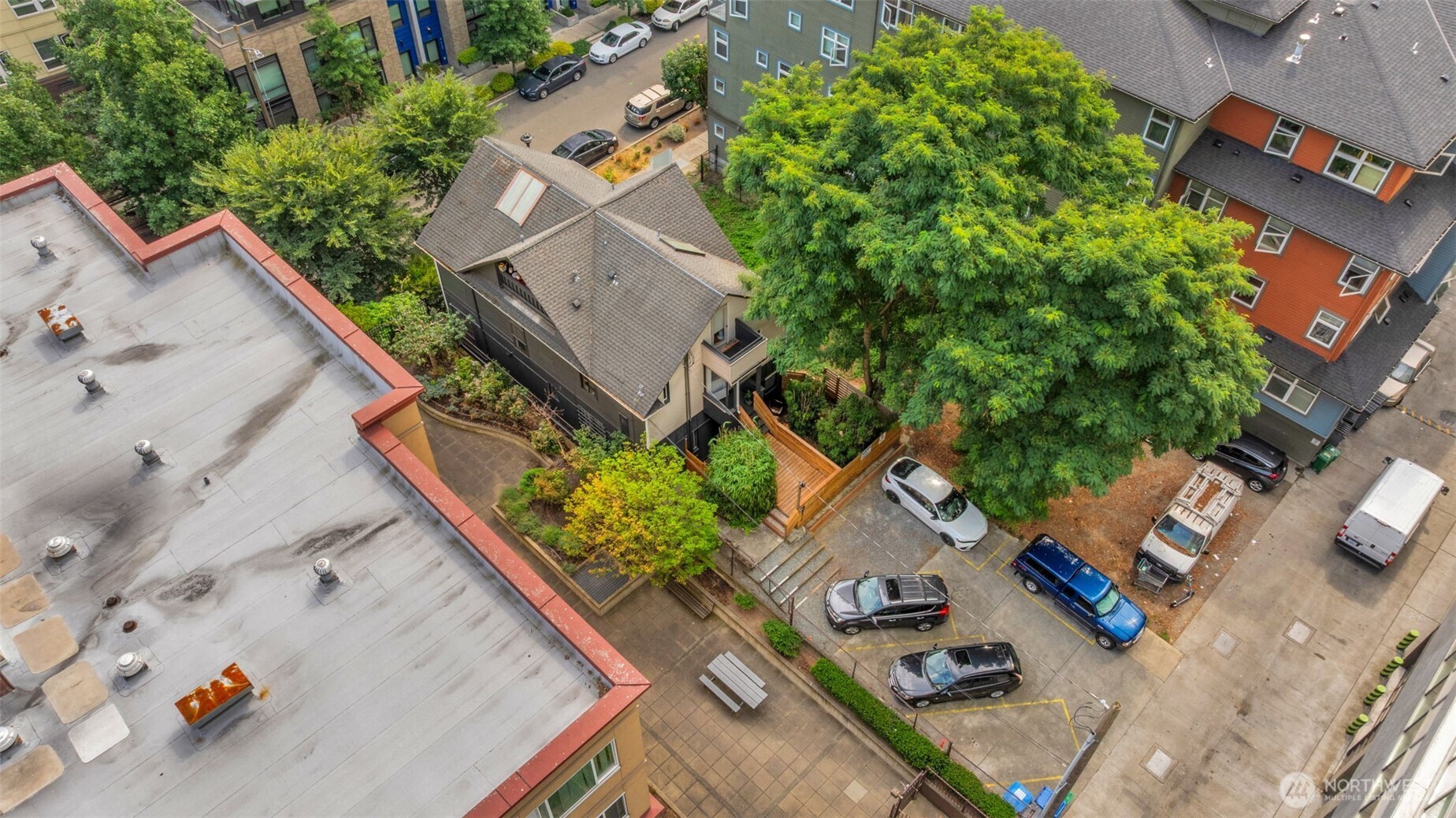 417 Minor Avenue N Seattle WA 98109