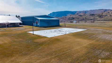 115 Valley Road Brewster WA 98812