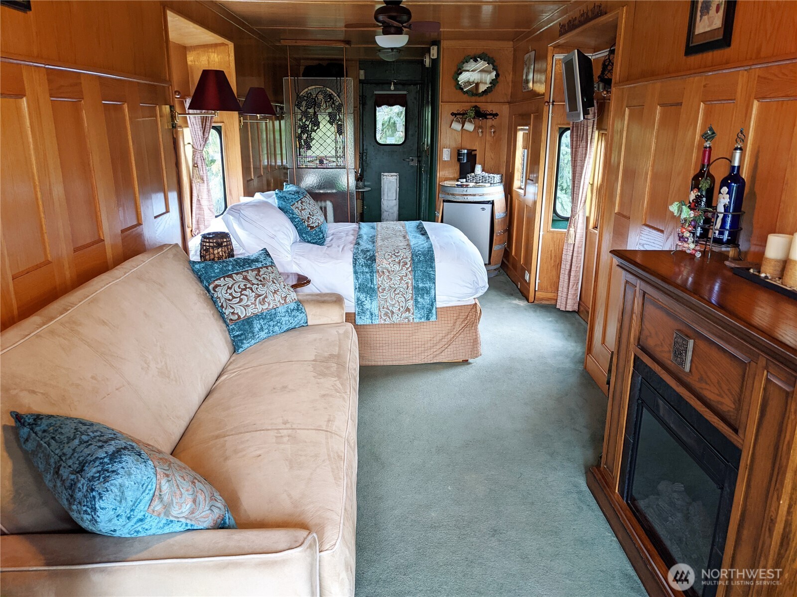 24 Old Coyote Way Sequim WA 98382