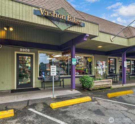 9922 SW Bank Road Vashon WA 98070
