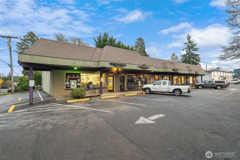 9922 SW Bank Road Vashon WA 98070