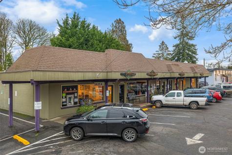 9922 SW Bank Road Vashon WA 98070