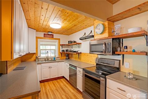 1454 Old Highway 97 Malott WA 98829