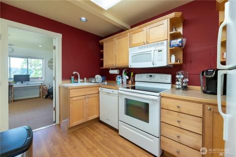 6443 NE 181st Street Kenmore WA 98028