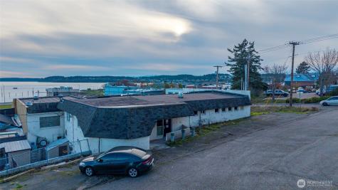 930 SE Pioneer Way Oak Harbor WA 98277