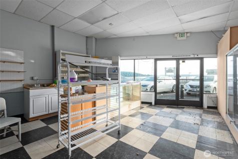 930 SE Pioneer Way Oak Harbor WA 98277