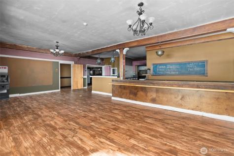 930 SE Pioneer Way Oak Harbor WA 98277