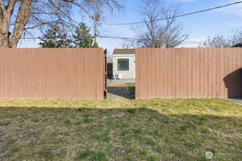 807 S Washington Street Kennewick WA 99336