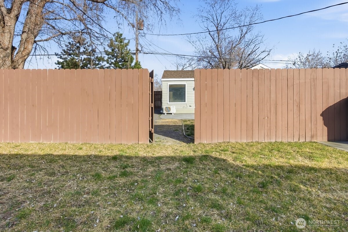 807 S Washington Street Kennewick WA 99336
