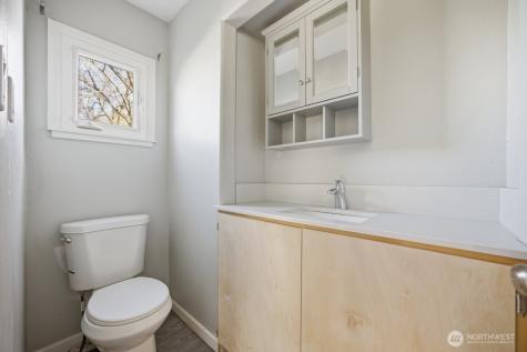807 S Washington Street Kennewick WA 99336