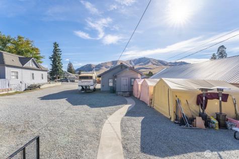 519 E Woodin Avenue Chelan WA 98816